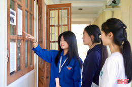 Hơn 16.400 thí sinh Hà Tĩnh làm thủ tục thi vào lớp 10 THPT