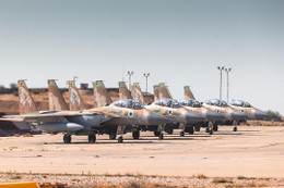 Mỹ ký hợp đồng bán loạt F-15 trị giá gần 9 tỷ USD cho Israel