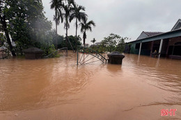 Nhiều khu dân cư hạ du hồ Kẻ Gỗ ngập sâu