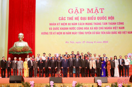 Tổng Bí thư Tô Lâm gặp mặt đại biểu Quốc hội qua các thời kỳ