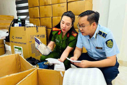 Một dược sĩ sản xuất hơn 100 tấn thực phẩm chức năng, thiết bị y tế giả
