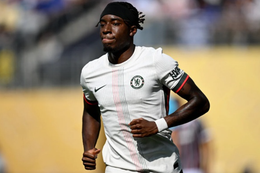 Arsenal mua tiền vệ Chelsea bất chấp CĐV phản đối