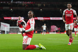 Đội duy nhất có thể ngăn Arsenal vô địch là chính họ