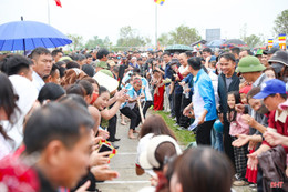 Khi lễ hội trở thành động lực phát triển du lịch Hà Tĩnh