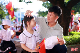 Gần 390.000 cán bộ, giáo viên, học sinh Hà Tĩnh bước vào năm học mới