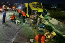 Tai nạn xe khách nghiêm trọng tại Indonesia, 16 người chết