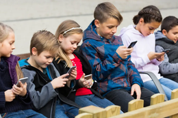 Đức tranh luận về bài toán cấm mạng xã hội với trẻ U16