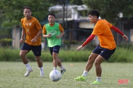 U19 Việt Nam triệu tập bổ sung cầu thủ, tiền vệ trẻ Hà Tĩnh góp mặt