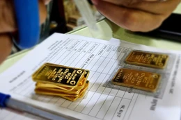 Vàng trong nước “leo thang” kỷ lục, chưa có điểm dừng