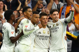 Mbappe tỏa sáng giúp Real hạ Barca