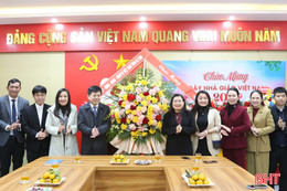 Lãnh đạo tỉnh chúc mừng các trường học nhân Ngày Nhà giáo Việt Nam 20/11