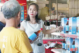 Các làng nghề nước mắm ở Hà Tĩnh hút khách du lịch
