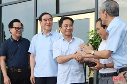 Hà Tĩnh gặp mặt cán bộ lãnh đạo nghỉ hưu qua các thời kỳ