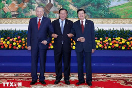 Việt Nam ưu tiên phát triển quan hệ với Campuchia, Lào