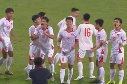 U22 Việt Nam đánh bại chủ nhà Trung Quốc