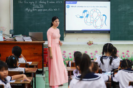 Bộ Nội vụ: Không có cơ sở pháp lý cho hệ số lương đặc thù với giáo viên