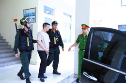 Chồng Đoàn Di Băng bị bắt liên quan đến mỹ phẩm giả 