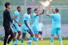 Giá trị V-League tăng vọt: Thịnh vượng thật hay chỉ là 'bong bóng'?