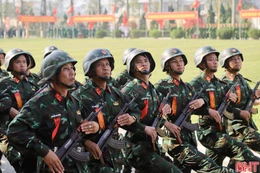 Lực lượng vũ trang Hà Tĩnh ra quân huấn luyện và phát động phong trào thi đua