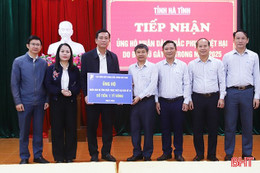 VNPT, Cục Đường bộ Việt Nam hỗ trợ Hà Tĩnh 1,3 tỷ đồng khắc phục thiên tai