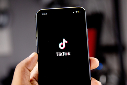 TikTok sẽ gắn nhãn cho các video làm từ AI để chống lừa đảo