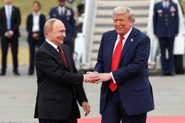 Ông Trump và ông Putin điện đàm, nhất trí gặp nhau tại Hungary