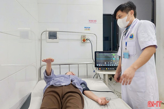 Trung tâm Y tế Hương Sơn cấp cứu thành công bệnh nhân bị đột quỵ não
