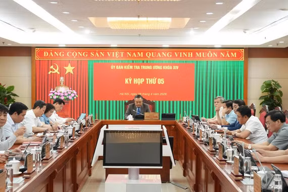 Ủy ban Kiểm tra Trung ương đề nghị xem xét, thi hành kỷ luật đảng viên vi phạm