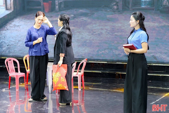 Ấn tượng và xúc động đêm Gala “Kết nối vòng tay nhân ái BHT”