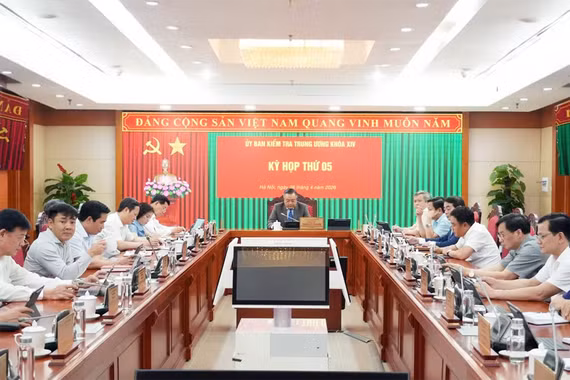 Ban Bí thư quyết định khai trừ đảng đối với đảng viên vi phạm
