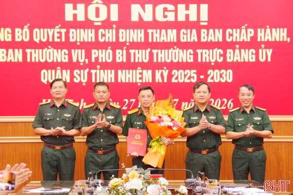 Đảng ủy Quân sự tỉnh Hà Tĩnh công bố quyết định về công tác cán bộ