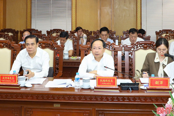 Thường trực Tỉnh ủy làm việc với Formosa Hà Tĩnh 