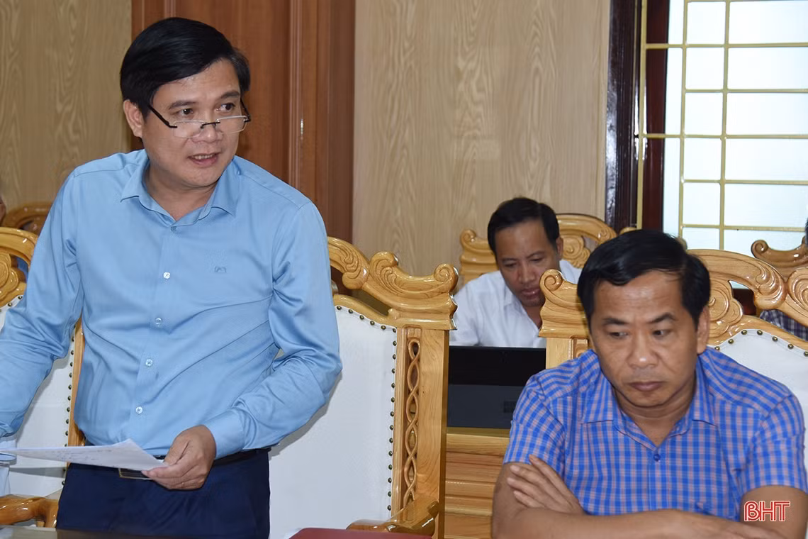 Thường trực Tỉnh ủy Hà Tĩnh giao ban công tác xây dựng Đảng với các đảng bộ trực thuộc