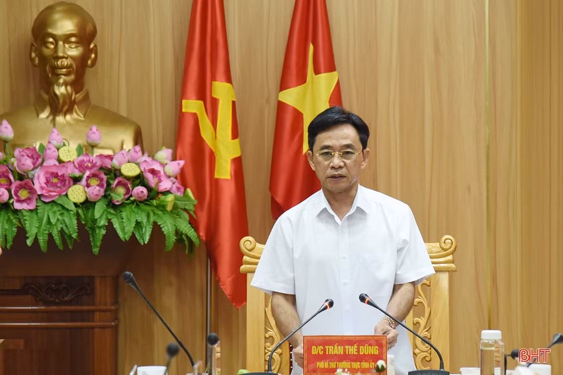 Thường trực Tỉnh ủy Hà Tĩnh giao ban công tác xây dựng Đảng với các đảng bộ trực thuộc