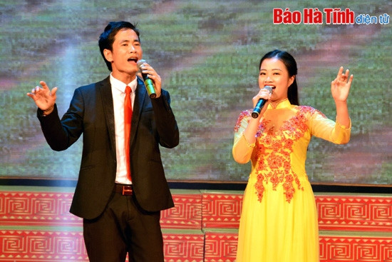 Nồng ấm đêm Giao lưu Điển hình tiên tiến Thi đua yêu nước toàn tỉnh ảnh 10