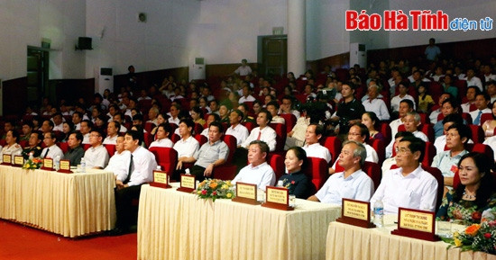 Nồng ấm đêm Giao lưu Điển hình tiên tiến Thi đua yêu nước toàn tỉnh ảnh 1