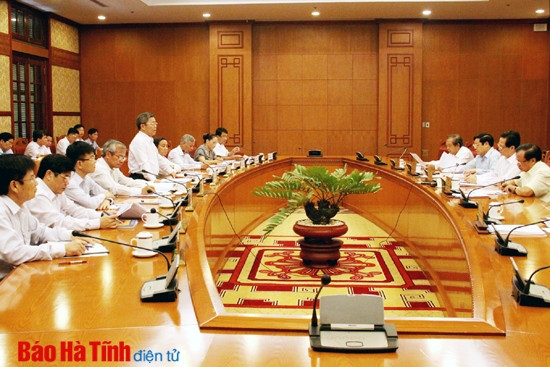 Bộ Chính trị cho ý kiến về công tác chuẩn bị Đại hội Đảng bộ tỉnh Hà Tĩnh lần thứ XVIII ảnh 1 Bộ Chính trị cho ý kiến về công tác chuẩn bị Đại hội Đảng bộ tỉnh Hà Tĩnh lần thứ XVIII ảnh 1