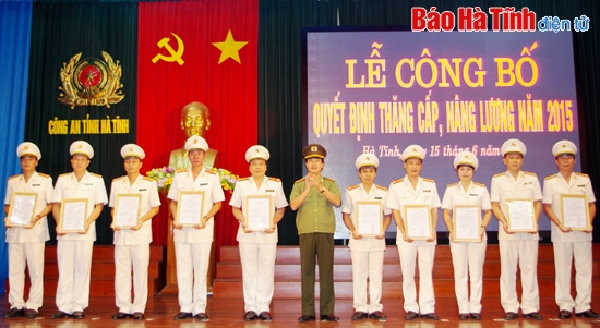Nhân lên sức mạnh từ phong trào thi đua “Vì an ninh Tổ quốc” ảnh 1 Nhân lên sức mạnh từ phong trào thi đua “Vì an ninh Tổ quốc” ảnh 1