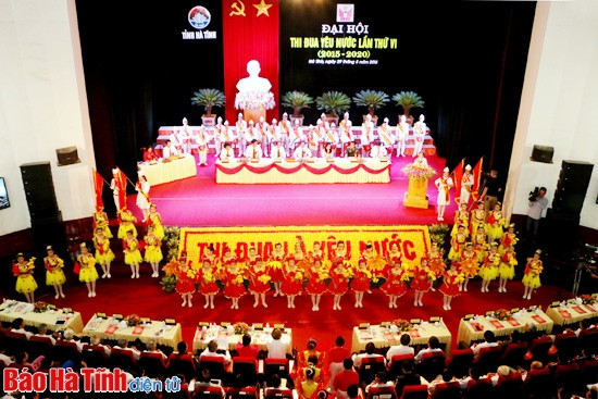 Đại hội Thi đua yêu nước Hà Tĩnh lần thứ VI vinh danh 100 tập thể, cá nhân điển hình tiên tiến ảnh 1