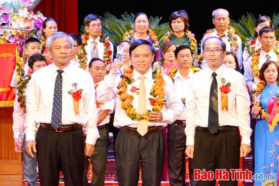 Đại hội Thi đua yêu nước Hà Tĩnh lần thứ VI vinh danh 100 tập thể, cá nhân điển hình tiên tiến ảnh 13