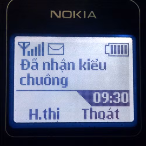 Cài nhạc chuông cho Nokia "cục gạch" đã từng là trào lưu nóng một thời. Cài nhạc chuông cho Nokia "cục gạch" đã từng là trào lưu nóng một thời.