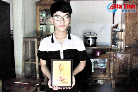 Cậu học trò nghèo vượt khó học giỏi ảnh 2