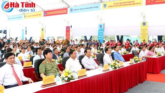 Thủ tướng Chính phủ cắt băng khánh thành Nhà máy Nhiệt điện Vũng Áng 1 và Tổ máy 1 - Nhiệt điện Formosa ảnh 3 Thủ tướng Chính phủ cắt băng khánh thành Nhà máy Nhiệt điện Vũng Áng 1 và Tổ máy 1 - Nhiệt điện Formosa ảnh 3