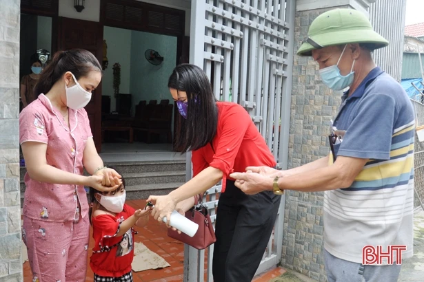 Ban chỉ đạo kiến nghị Thủ tướng đưa Hà Tĩnh vào nhóm nguy cơ cao, kéo dài giãn cách xã hội