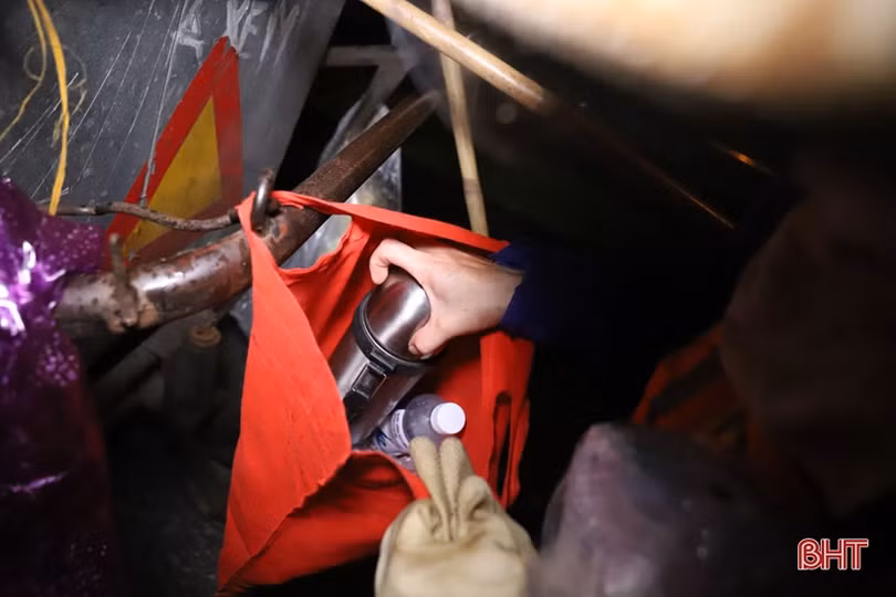 Những người thầm lặng làm đẹp phố phường Thành Sen mùa dịch Covid-19