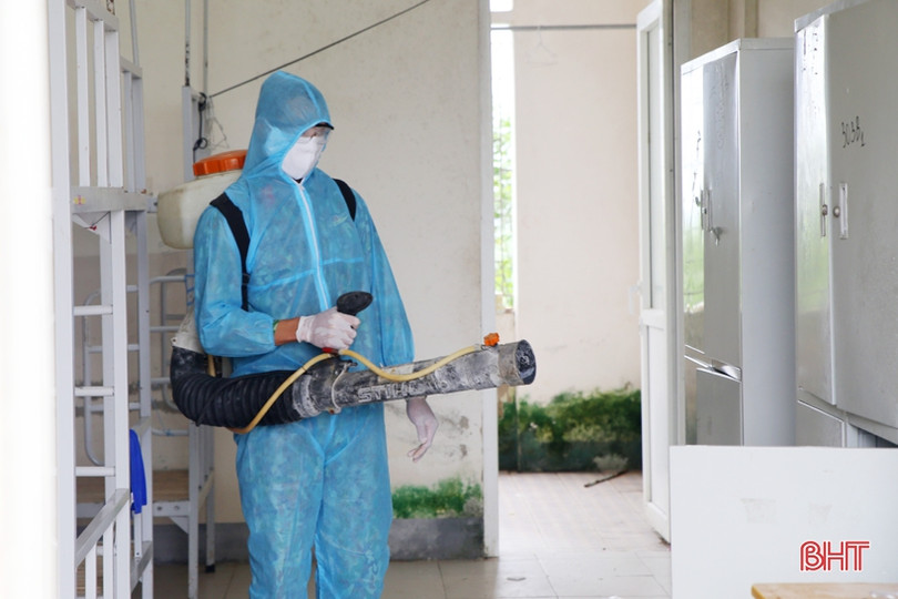 Thầm lặng làm sạch khu cách ly sau khi bàn giao 563 công dân ở Đại học Hà Tĩnh