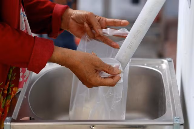 “ATM gạo” Việt Nam lên báo nước ngoài