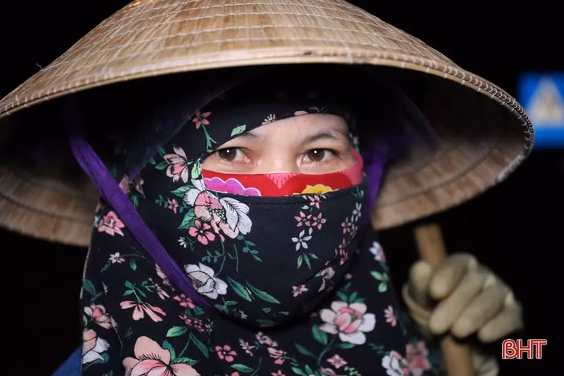 Những người thầm lặng làm đẹp phố phường Thành Sen mùa dịch Covid-19