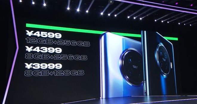 Oppo trình làng smartphone có sạc không dây nhanh nhất thế giới