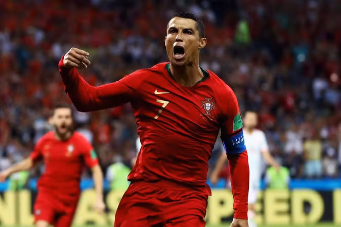 Top 10 chân sút vĩ đại nhất ĐTQG châu Âu: Ronaldo không có đối thủ